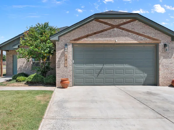101 Gary Ave, Levelland, TX 79336