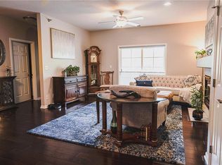 2901 Grand Ave APT 203, Des Moines, IA 50312