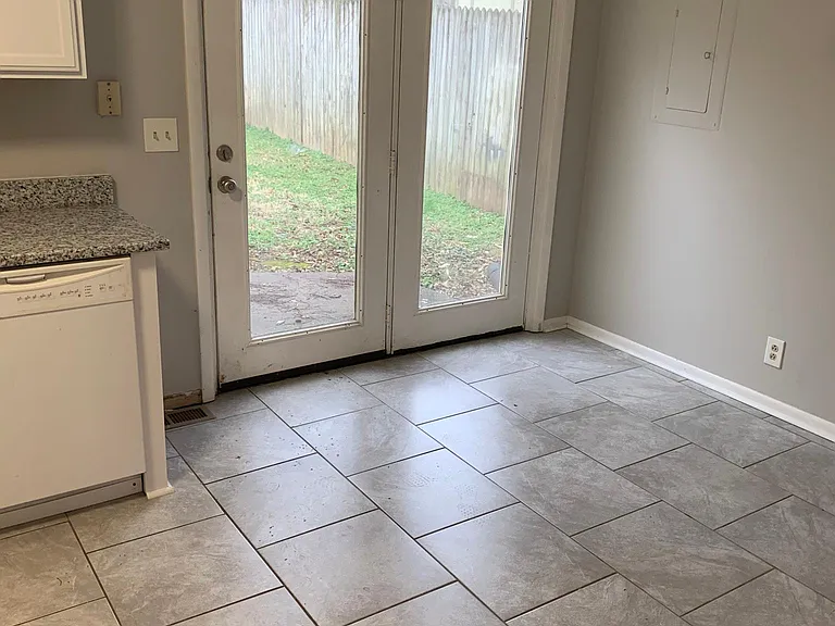 4117 Rockdale Ave — Photo 5