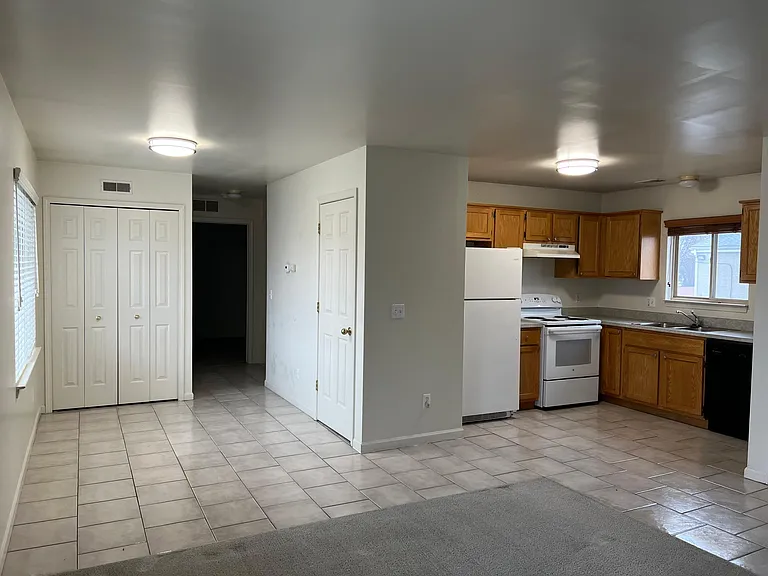 16579 E Twelve Mile Rd — Photo 3