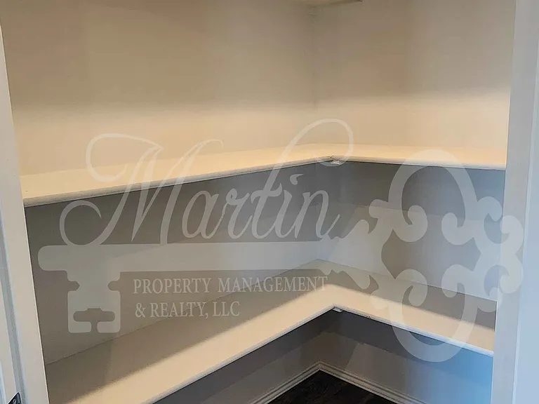 1410 Ellie Ct — Photo 6