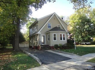 276 Tietjen Ave, Teaneck, NJ 07666