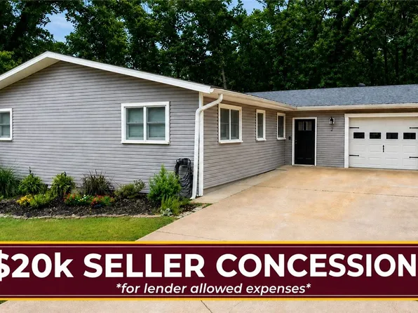 2 Purfleet Dr, Bella Vista, AR 72715