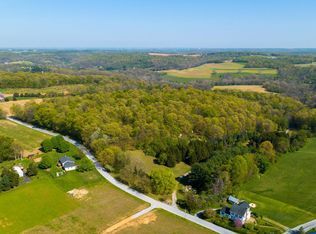 6 Ridge Rd, Fawn Grove, PA 17321