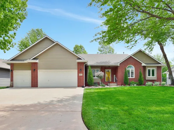926 N Firefly St, Wichita, KS 67235