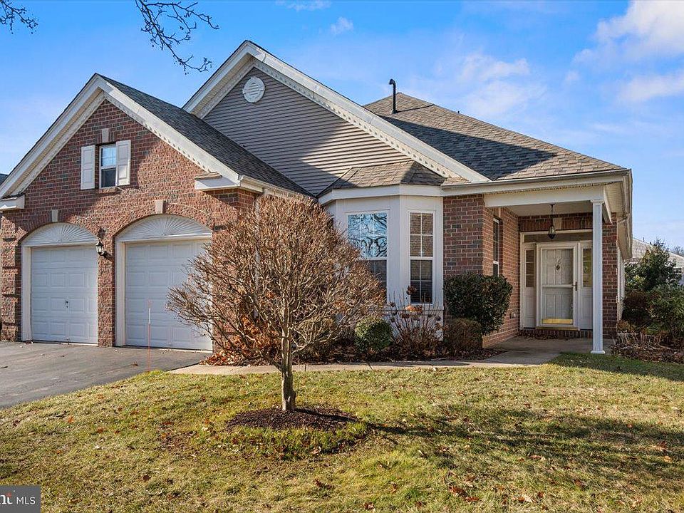 1st image of 16 Powderhorn Way