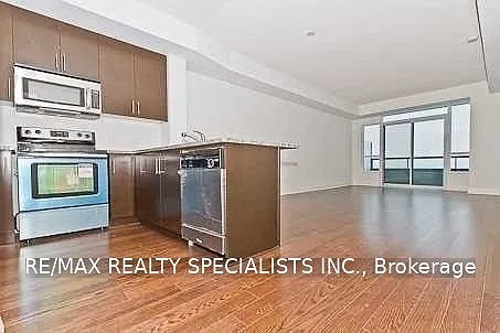 1 Hurontario St #1506