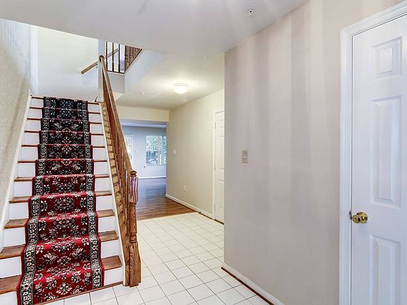 2nd image of 3031 Lost Creek Blvd