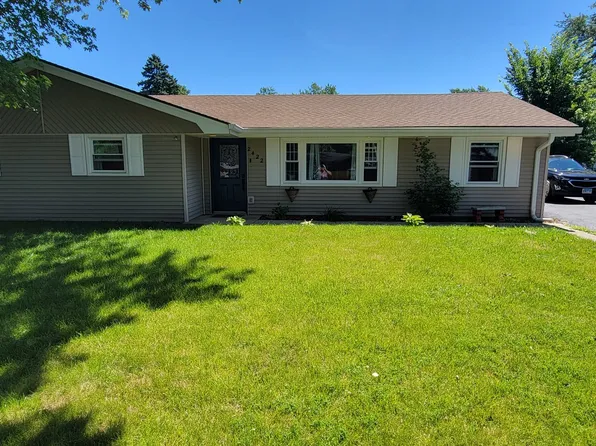 2422 Cosmic Dr, Joliet, IL 60431