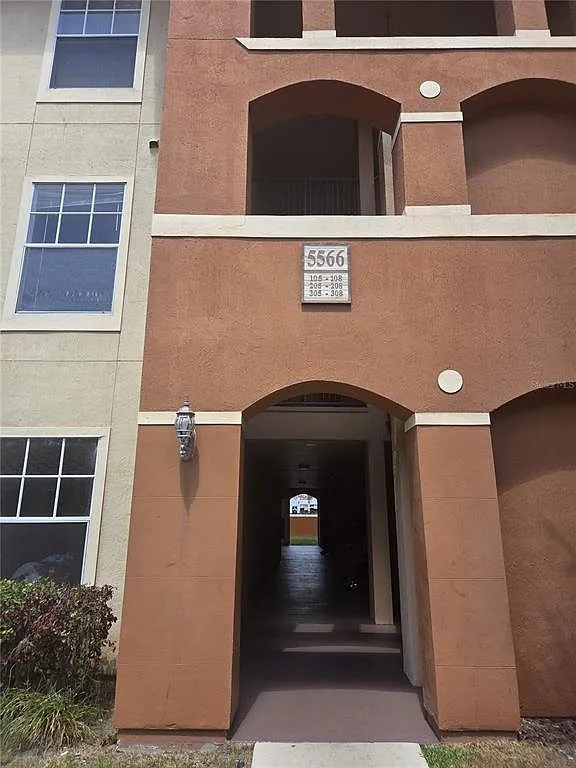 2 bed, 2.0 bath, 1073 sqft, $1,550 — Photo 1