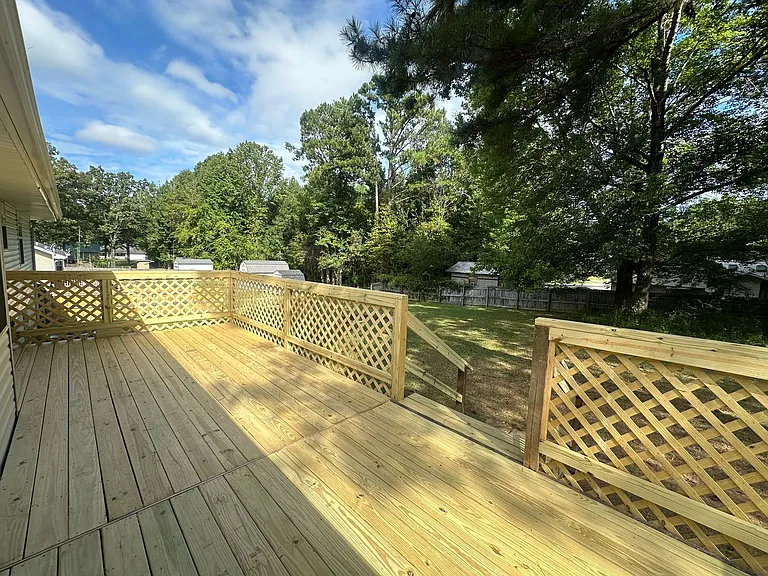 407 Southmoore Cir — Photo 15