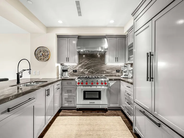 230 E 63rd St #PENTHOUSE — Photo 9