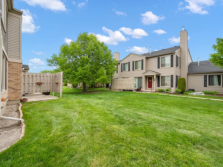 44558 Connecticut Ct — Photo 6