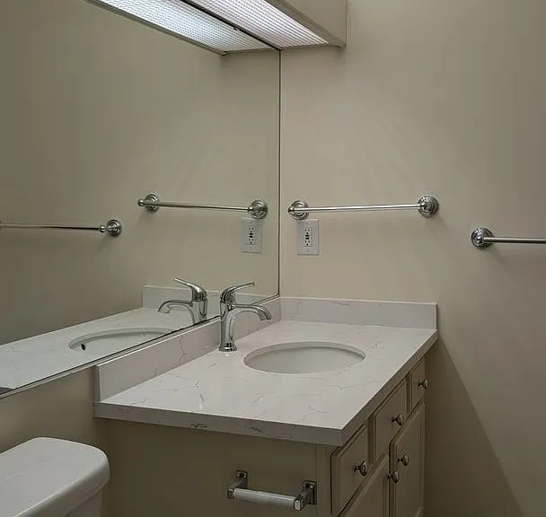 7930 SE 34th St #402 — Photo 12