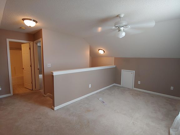 4th image of 4416 River Forest Ln