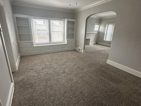 3rd image of 1326 Phelps Ave #3