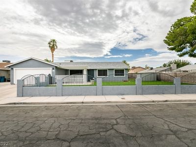 5681 E Monroe Ave, Las Vegas, NV, 89110