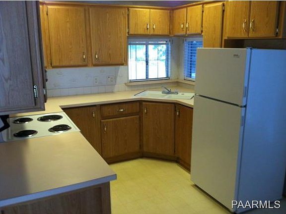 2nd image of 833 N Ponderosa Pine Dr