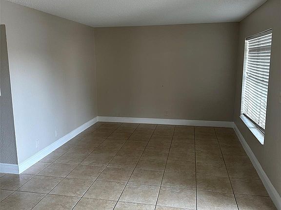 5th image of 1335 S Dixie Highway #408