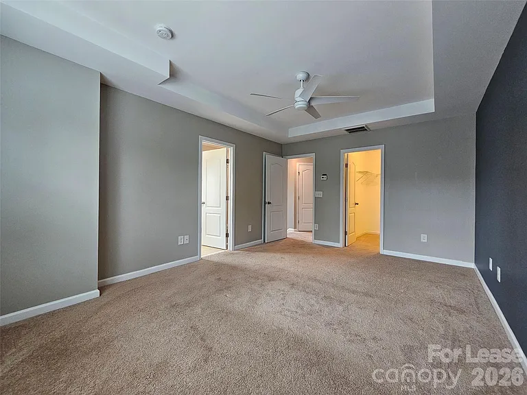 3233 Yarmouth Ln — Photo 9