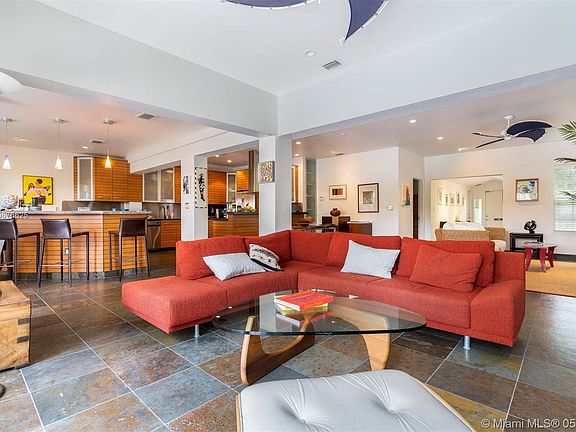 5th image of 5410 La Gorce Dr