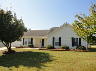 552 Summerwalk Rd, Greensboro, NC 27455