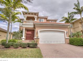 8489 Sumner Ave, Fort Myers, FL 33908