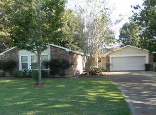 105 Mark Daniel Cres, Ocean Springs, MS 39564