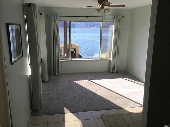 3rd image of 13194 Lakeshore Dr
