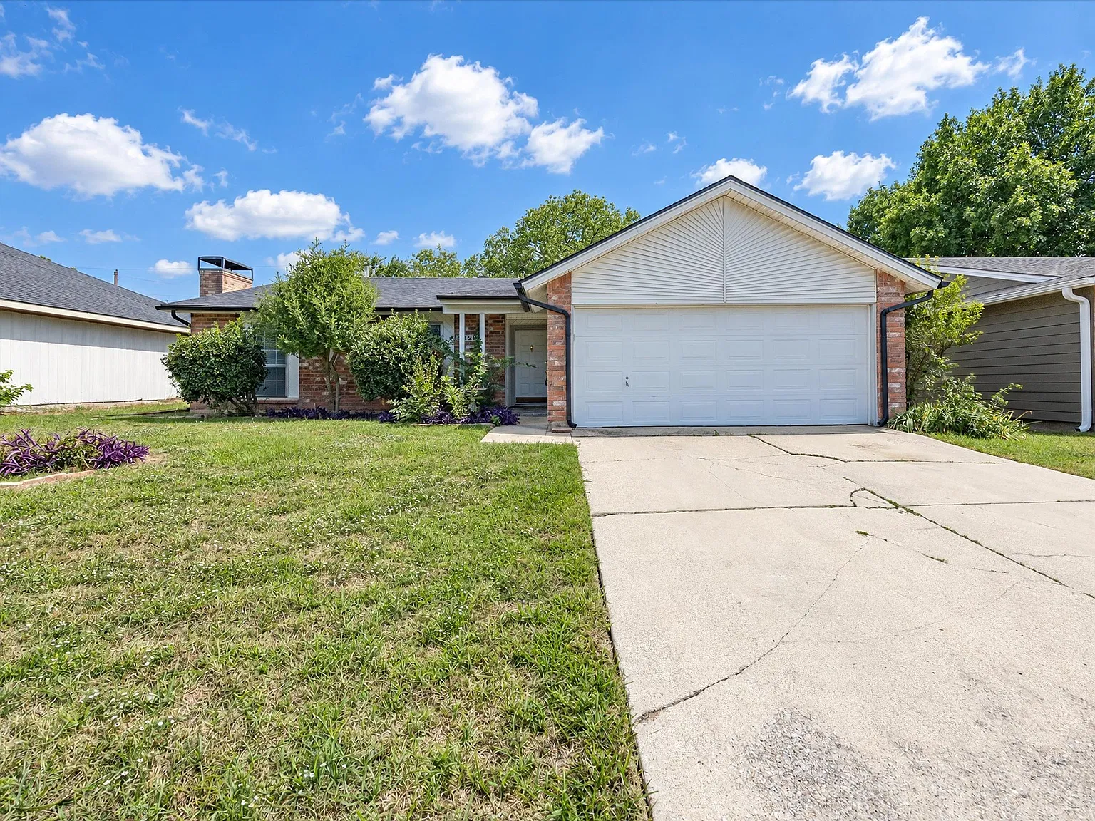 3 bed, 1650 sqft, $2,150 — Photo 1