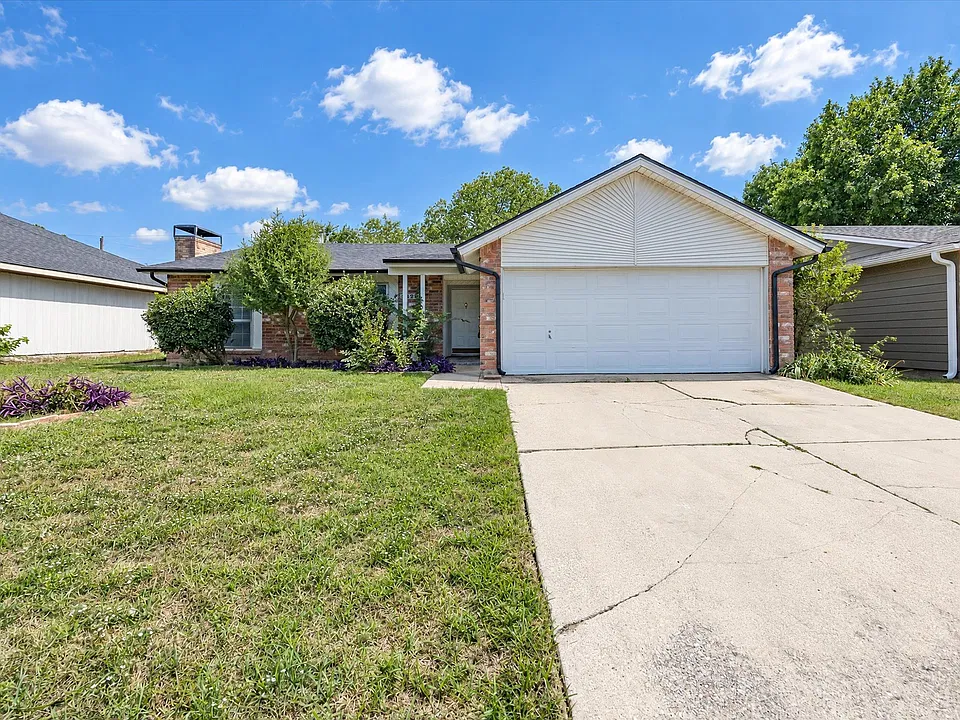 2428 Heathercrest Dr