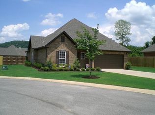 240 Creekside Ln, Pelham, AL 35124