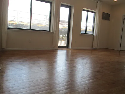 Rented by (Legacy) NY 101, Inc. | media 26