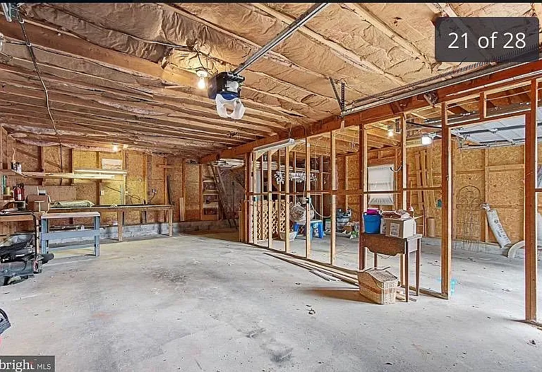 101 W Forrest Ave — Photo 2