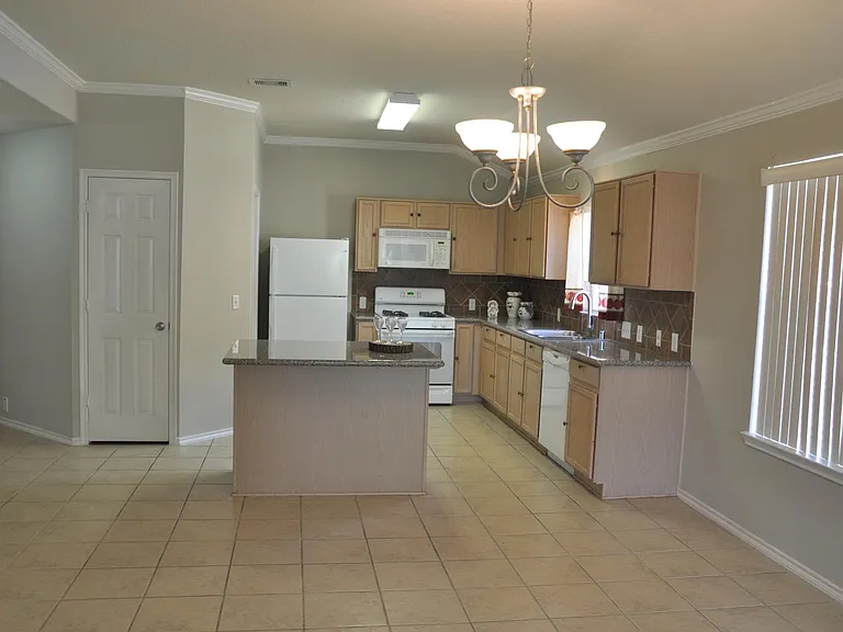20110 Larkspur Lndg — Photo 4