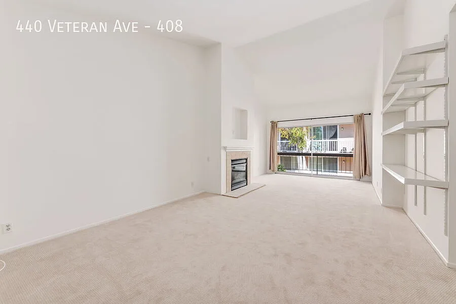 440 Veteran Ave #408
