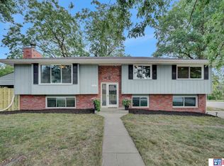 4620 Kirkwood Dr, Lincoln, NE 68516