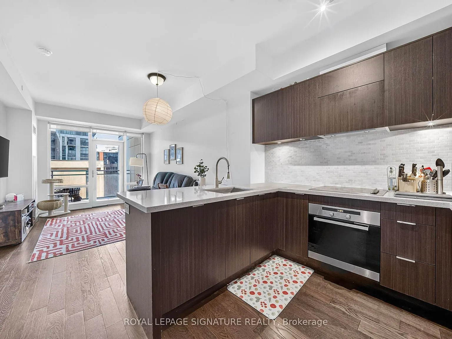 2 bed, $2,900 — Photo 1