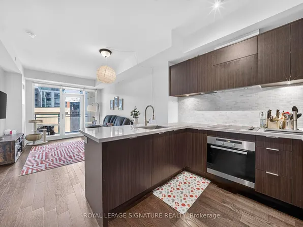 21 Widmer St, Toronto, ON