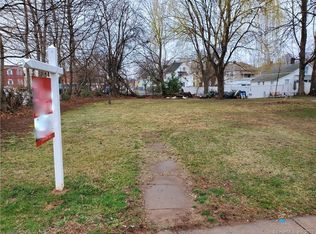 25 Eldridge St, Manchester, CT 06040