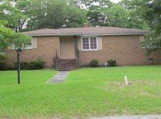 438 Crescent Dr, Allendale, SC 29810