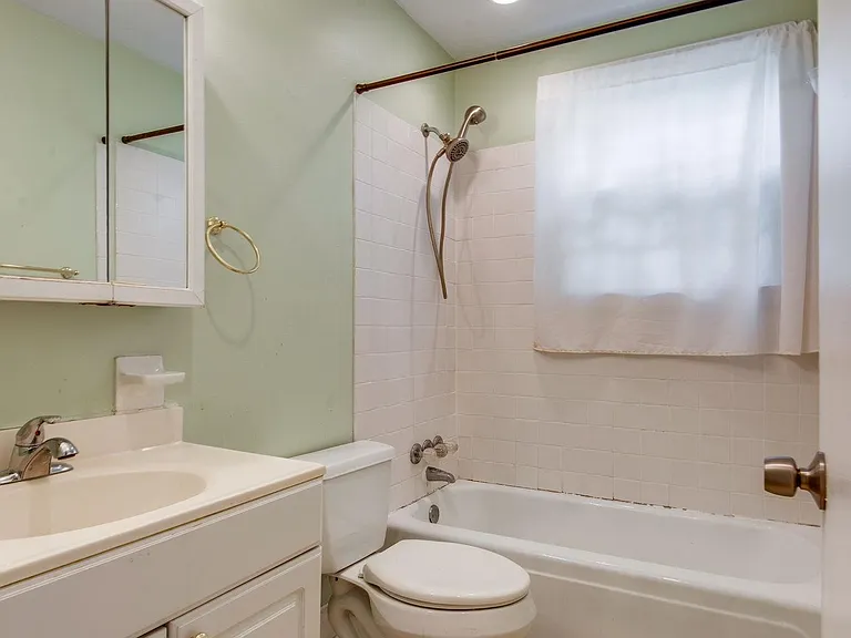845A Oakwood Terrace Dr — Photo 8