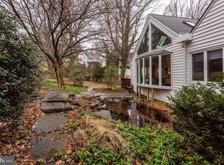 6000 Overlook Pl, Baltimore, MD 21210