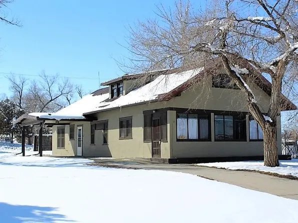 702 5th Ave, Edgemont, SD 57735