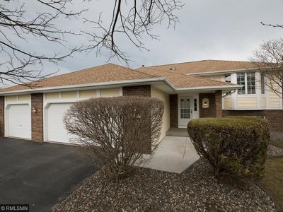 2426 Homestead Ct N, Oakdale, MN, 55128