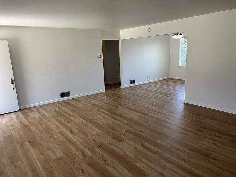 140 George Cir — Photo 6