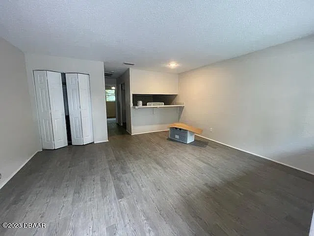 1 bed, 1.0 bath, 630 sqft, $975 — Photo 3