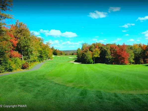 H11 Wolf Hollow Rd, Lake Harmony, PA 18624