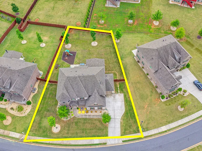 6035 Ashborough Park — Photo 67