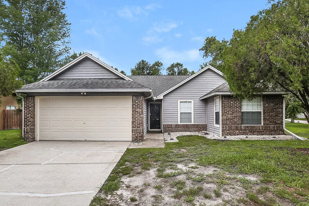 3 bed, 2.0 bath, 1552 sqft, $1,780 — Photo 1